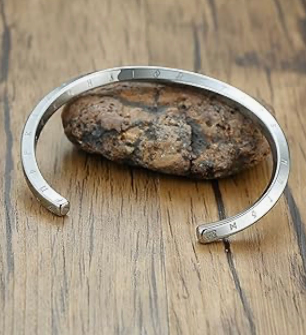 Twisted Line Cuff Wristband Bracelet